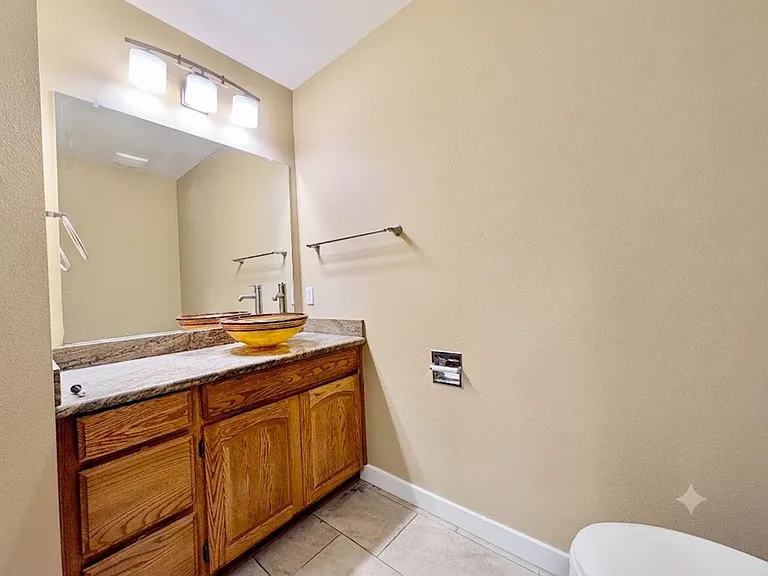 17147 Warren Ct — Photo 13