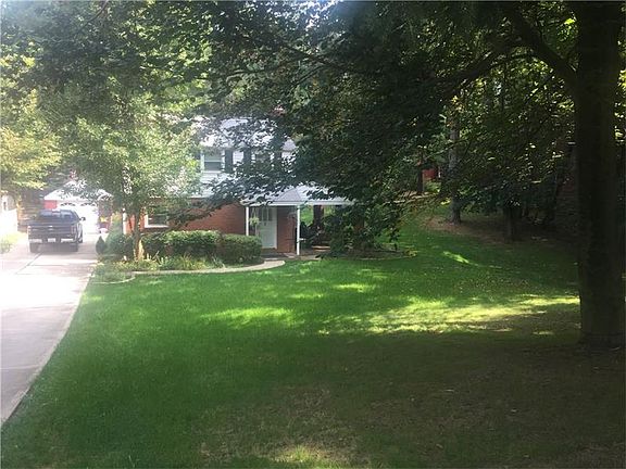 2nd image of 327 Sunset Dr