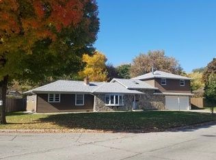 1415 S Bartell Dr, Appleton, WI 54914