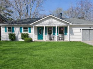 220 Crestwood Dr, Summerville, SC 29483