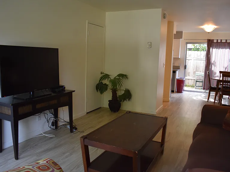 2580 Spyglass Dr #B — Photo 2