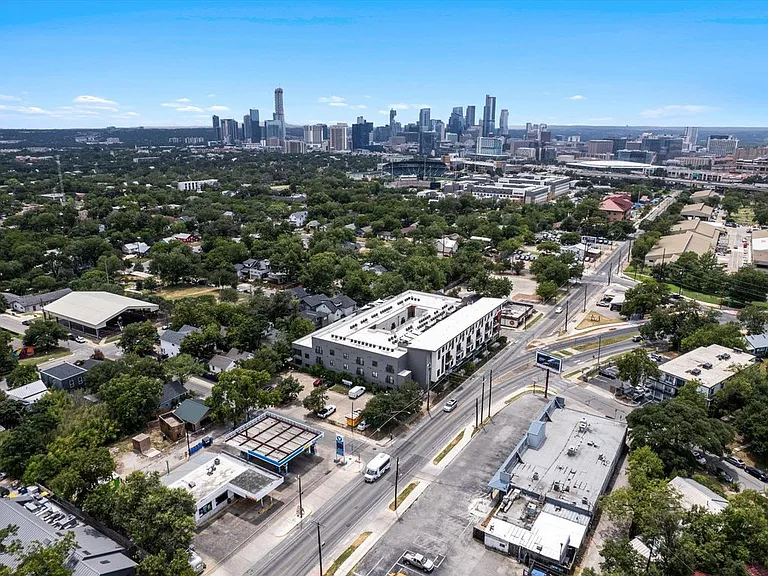 Close to Dell Med, St. David's, UT, and Downtown