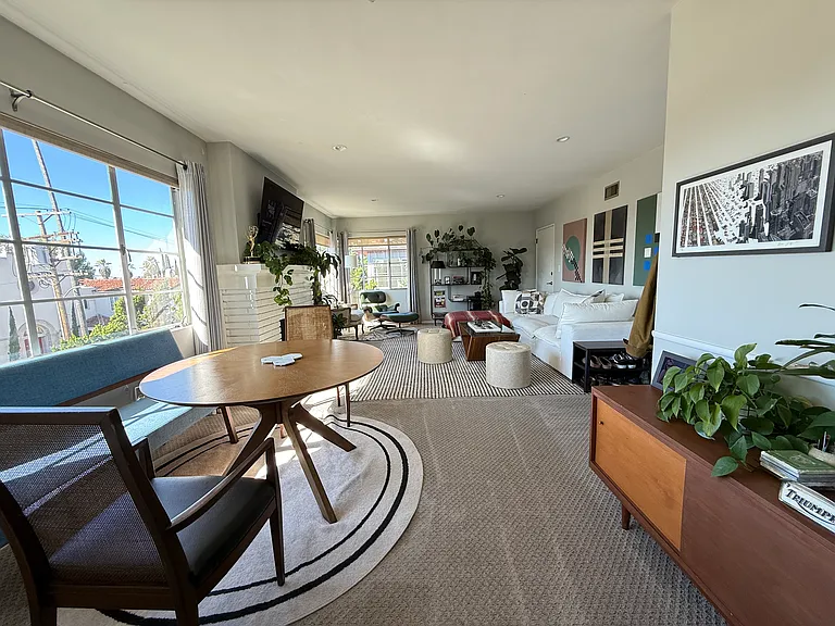 4501 Finley Ave #6 — Photo 2