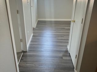 941 M St SW APT 3, Cedar Rapids, IA 52404