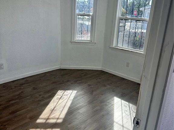 4th image of 333 Chanslor Ave