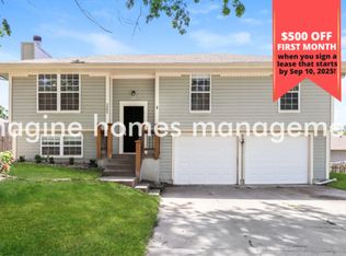 2005 NW Harbor Pl, Blue Springs, MO 64015