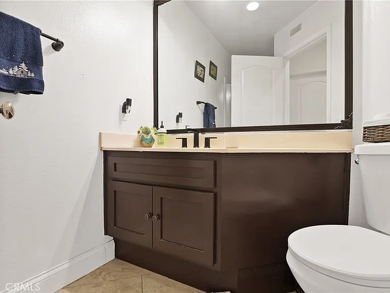 98 Mira Mesa — Photo 8