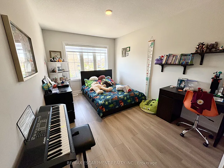 4 Harmony Way — Photo 11