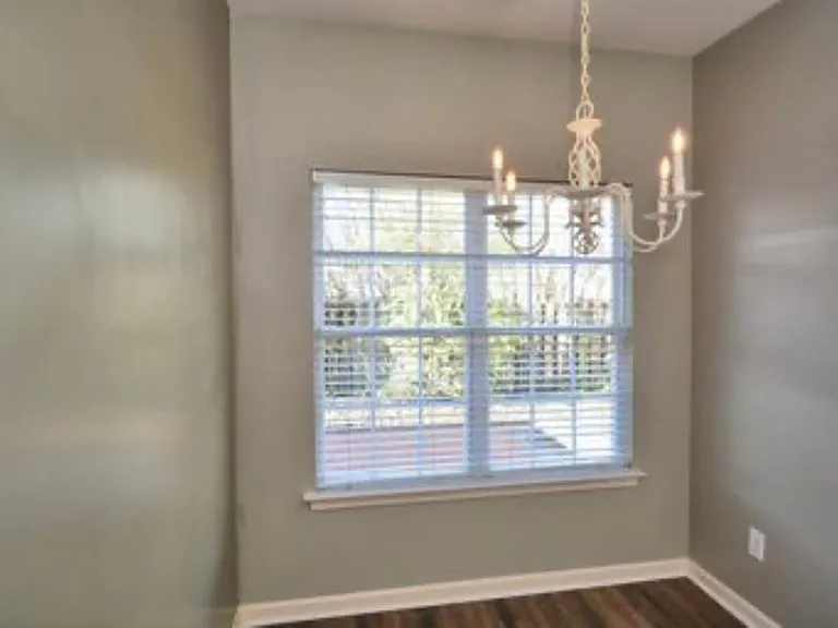 209 Lenox Ln — Photo 18