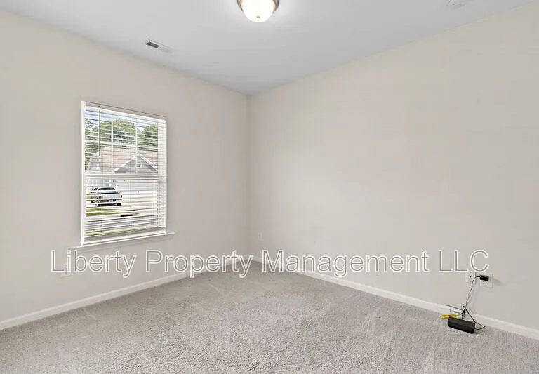 433 Troy Dr — Photo 13
