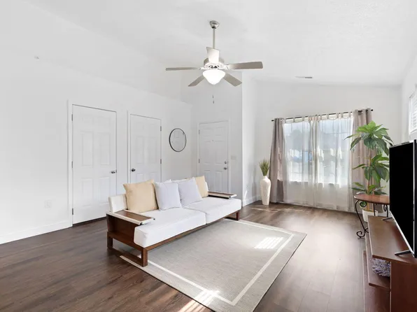 127 Wysteria Ln, Georgetown, KY 40324