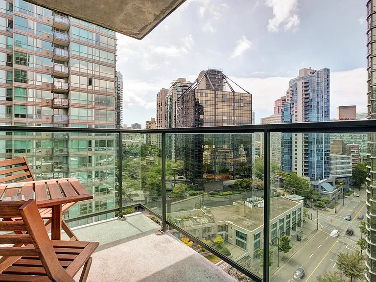 555 Jervis St #1505 — Photo 10