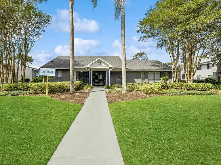 Arbors at Orange Park — Photo 43