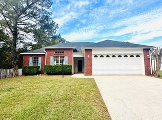 206 Roaring Forks Dr, Bonaire, GA 31005
