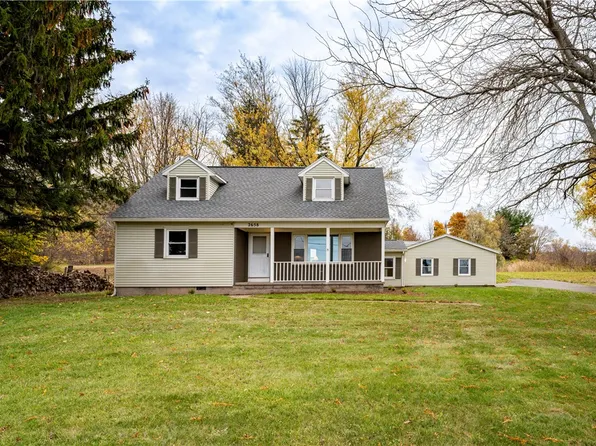 2658 W Walworth Rd, Macedon, NY 14502
