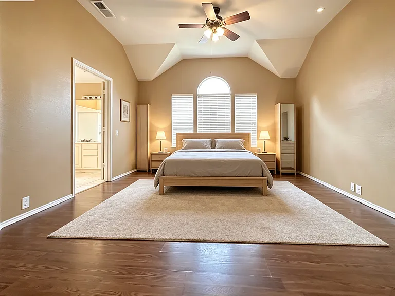 2829 Dunbar Dr — Photo 9