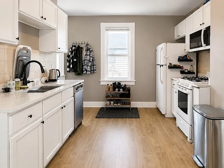 1831 N Warren Ave #2UPPER — Photo 2