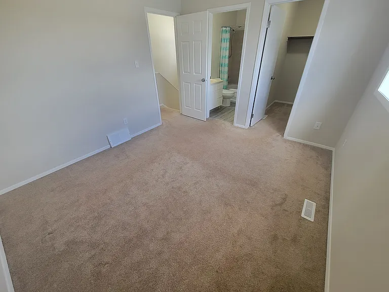 8006 15a Ave NW — Photo 9