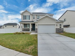 35 E Broxburn Way, Tooele, UT 84074