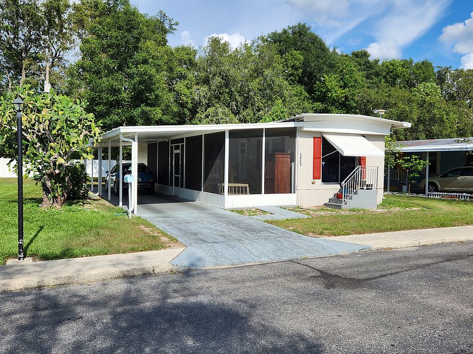 1st image of 2421 Phipps Ave