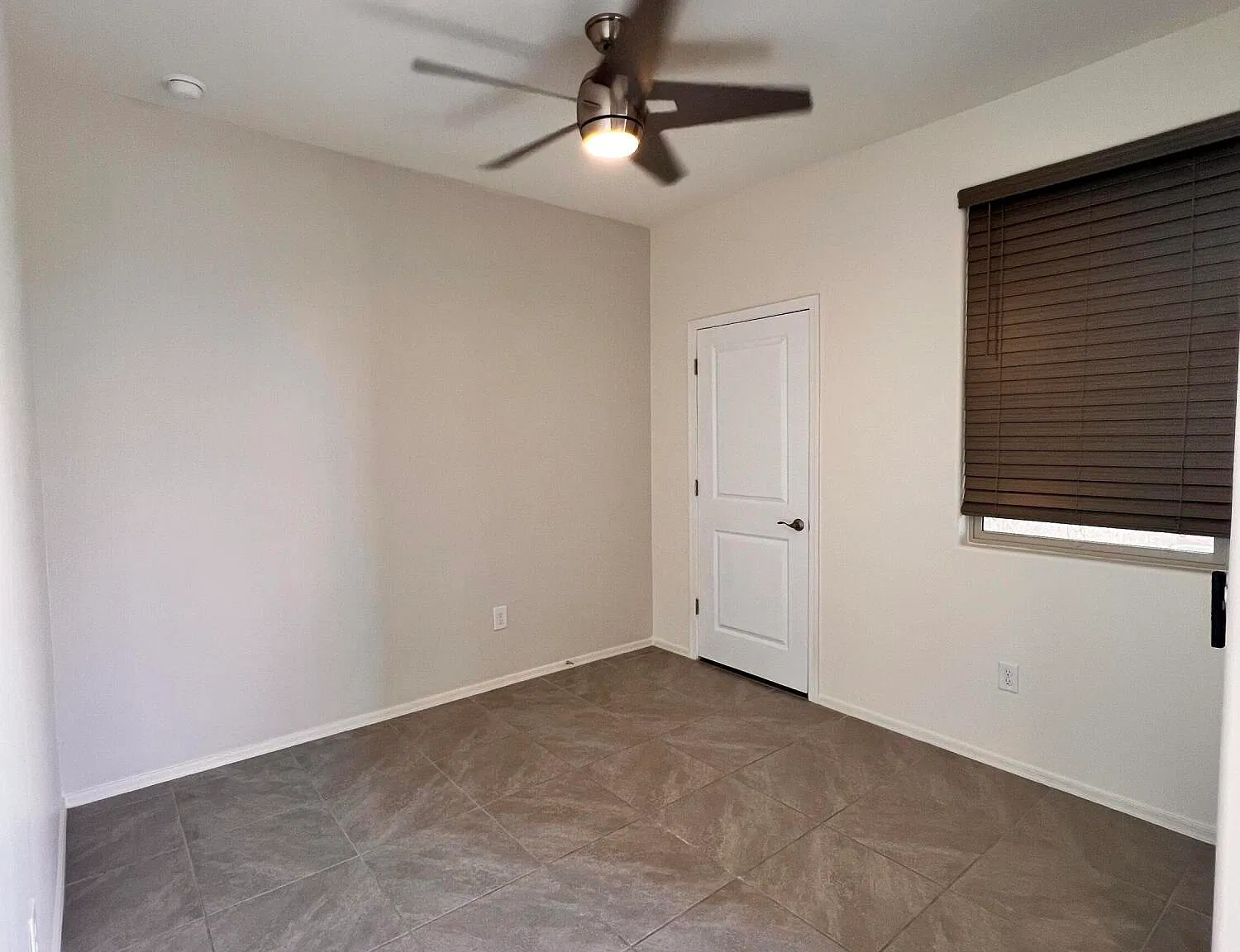 3 bed, 2.0 bath, 1602 sqft, $2,150 — Photo 3