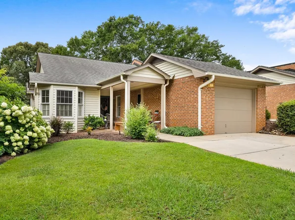 410 Swansgate Pl, Greenville, SC 29605