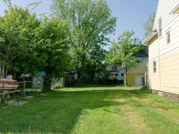 226 Lathrop Ave, Battle Creek, MI 49014