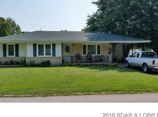 1004 N Gayle St, Eldon, MO 65026