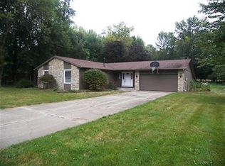 1813 S Briarwood Dr, Warsaw, IN