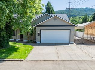 304 Harris Ave, Drain, OR 97435