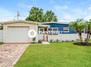 8716 78th Pl, Seminole, FL 33777