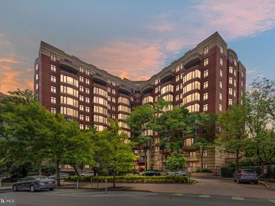 2400 Clarendon Blvd APT 704, Arlington, VA, 22201