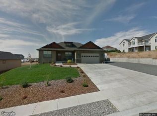 1882 Sunnyside Ave, Moscow, ID 83843