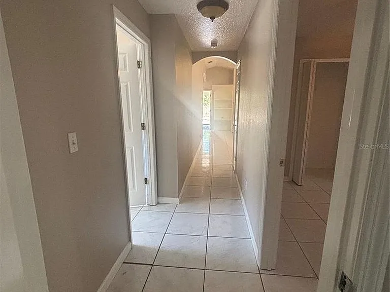 510 S Cedar Ave — Photo 11