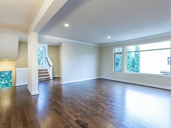 3rd image of 14892 NE 17th Pl