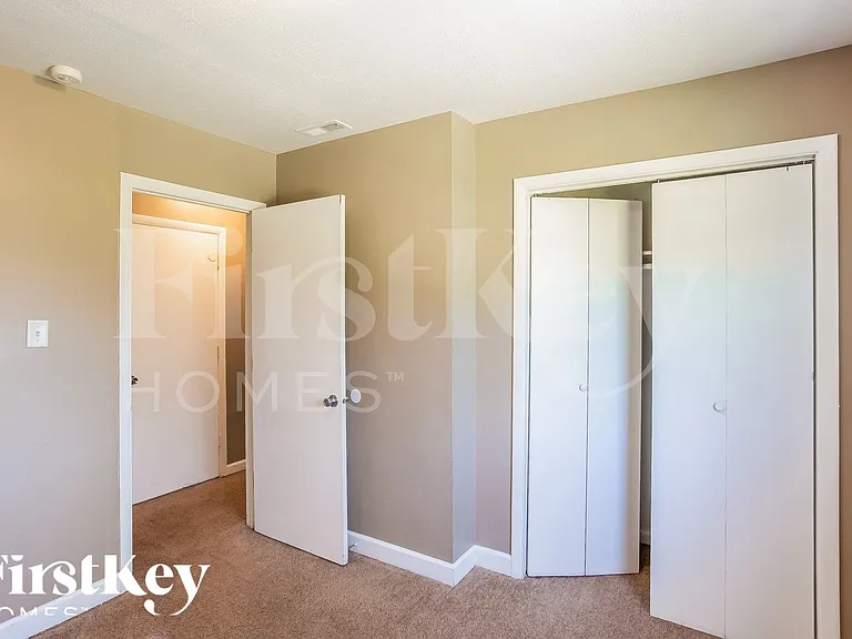 2634 Westleigh Dr — Photo 6