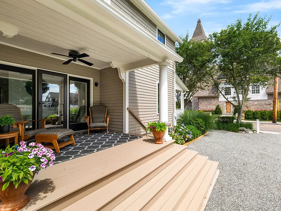 36 Rodman St