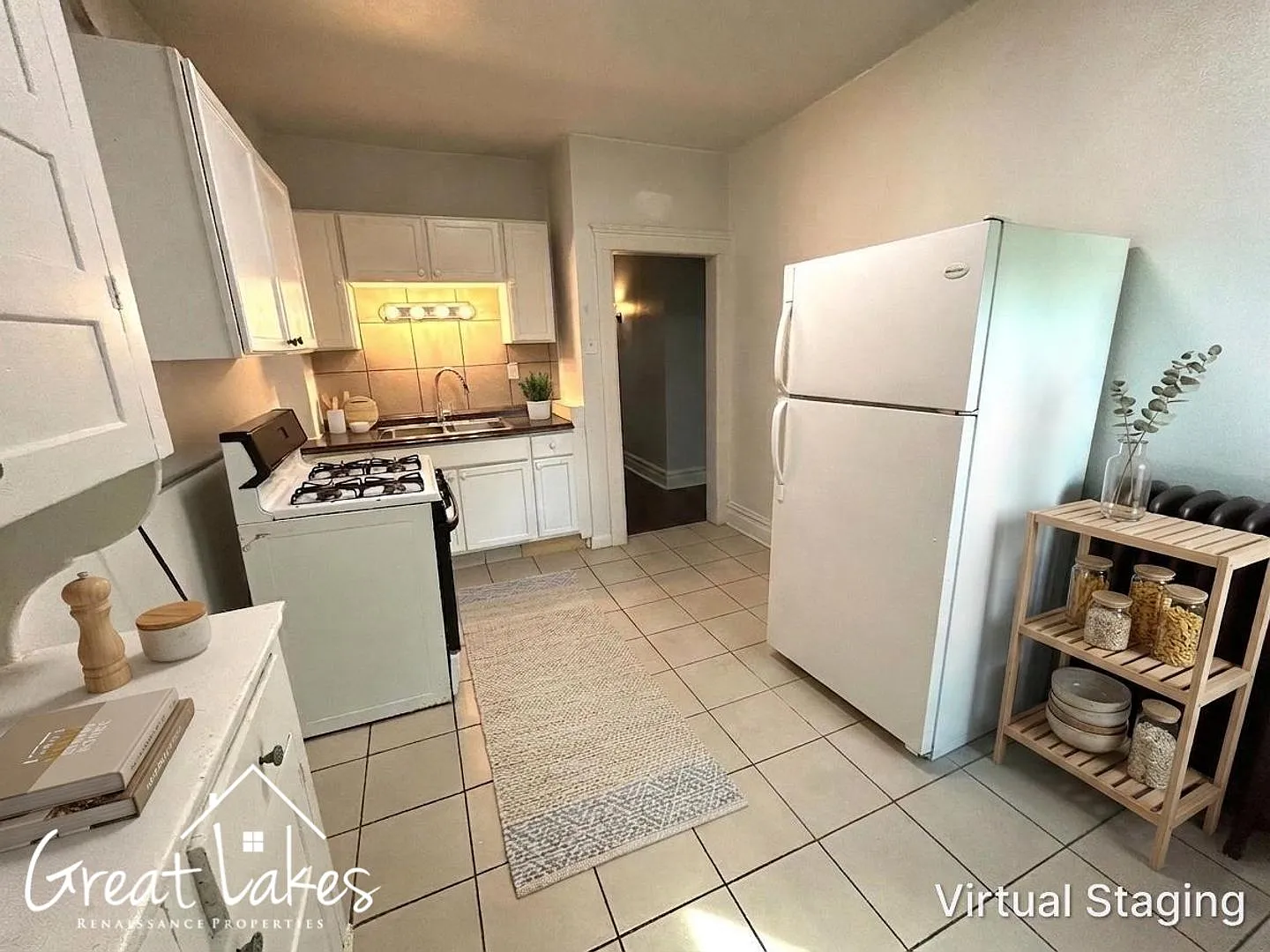 645 Gladstone St — Photo 4
