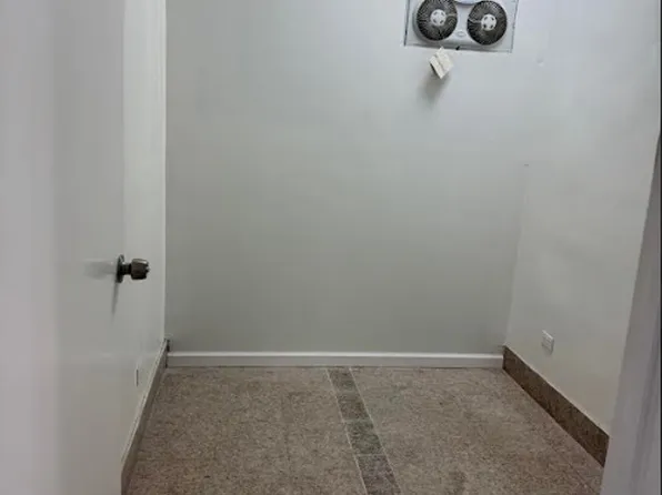 141-05 Northern Boulevard image 11 of 25