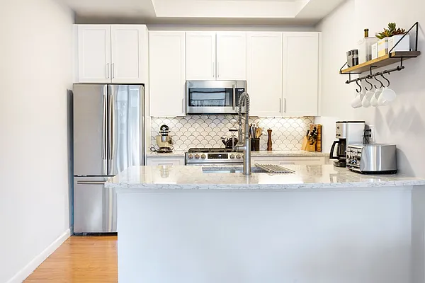 Sold by Modern Spaces | media 2