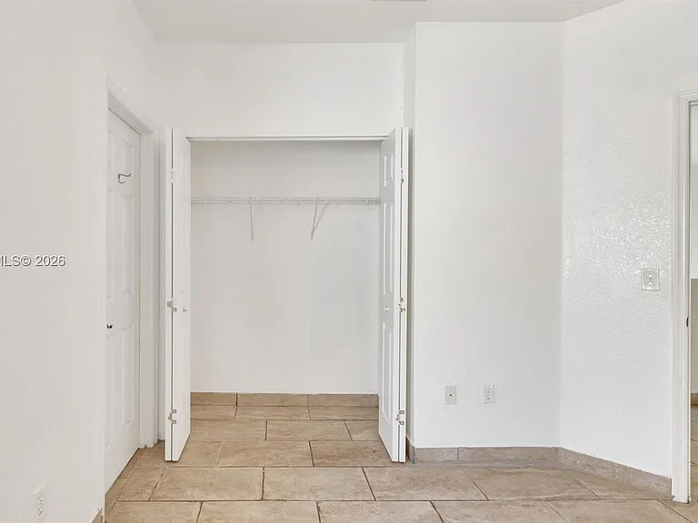 1916 SE 23rd Ave #1916 — Photo 40