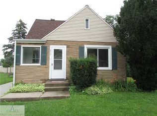 215 Hungerford St, Lansing, MI 48917