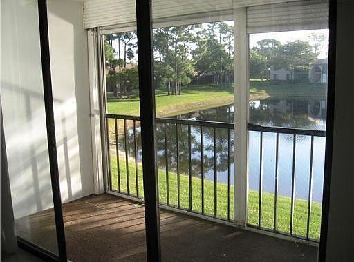 5th image of 632 Sea Pine Way