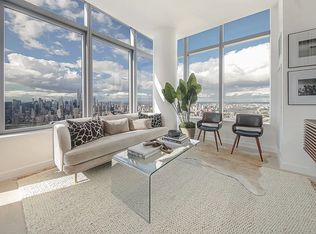 3 Court Sq #Penthouse 309, Long Island City, NY