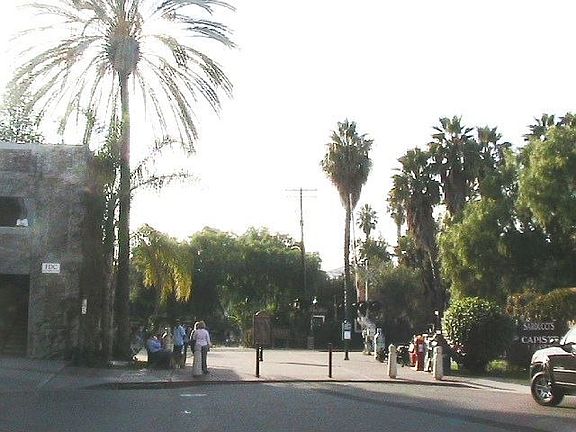 Main Train station Depot close by