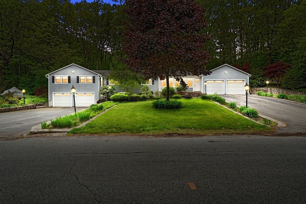 160 Walnut St, Shrewsbury, MA 01545 Zillow