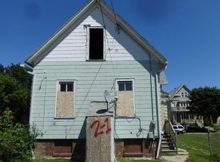 2445 N 21st St, Milwaukee, WI