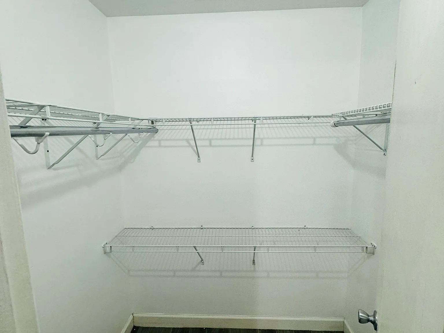 2 bed, 928 sqft, $2,400 — Photo 4