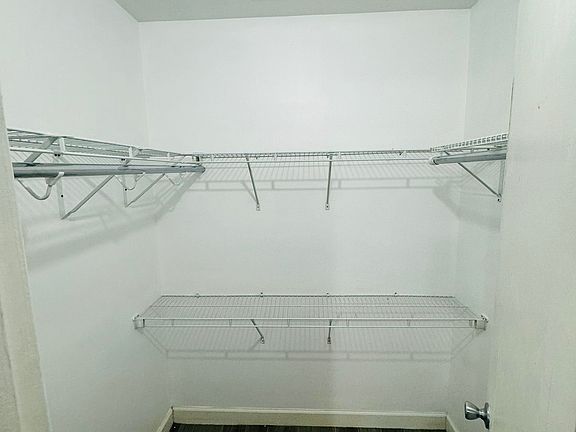 4th image of 4446 Country Grove Blvd