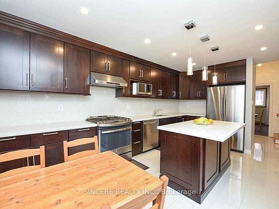 5th image of 39 Kathrose Dr